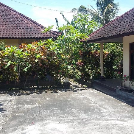 Surya Homestay Selemadeg  Exterior photo