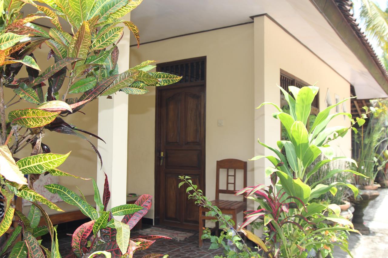 Surya Homestay Selemadeg  Exterior photo